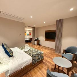 Hotel Vijaydeep Place Near Delhi Airport