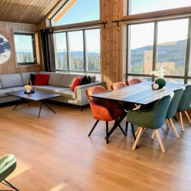 Cabin With Views Over Hafjell And Gausdal, hôtel à Svingvoll