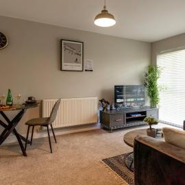 Solihull House - Free Parking, NEC, Airport