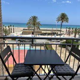 Apartamento con vistas al mar con piscina y parking en primera línea en Playa de San Juan, Alicante, hotel u gradu 'Benimagrell'