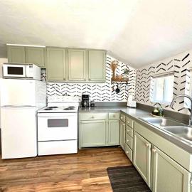 Boyertown Bungalow Near the Manatawny Creek, Hotel in Boyertown