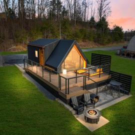 Cathedral Cabin - Designer A-Frame - 10 Private Acres