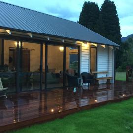 Glenorchy luxury home, hotel in Glenorchy