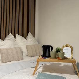 Zentrale Gästezimmer am Marienplatz- Paris