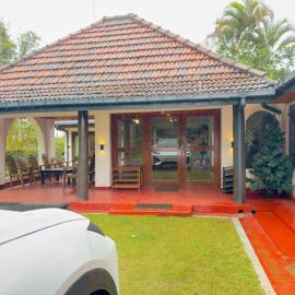 Jenitas Holiday Bungalow, hotel u gradu Bandaravela