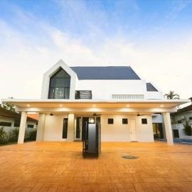 Villa Ayer Keroh Swimming Pool by DefineSuite, hotel in Ayer Keroh