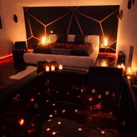 L instant secret , love room