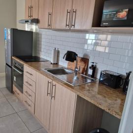 Blouberg Guest suite, 3 km to the beach, Wi-Fi inc、Parklandsのホテル