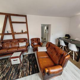 Stadtmitte Apartment im historischen Viertel -100qm Wohnfläche & 30qm Dachterrasse