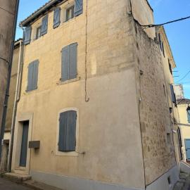 Blue house, hotel in Saint-Gilles