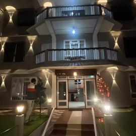 Hotel Sunrise, hotel en Sāmthar