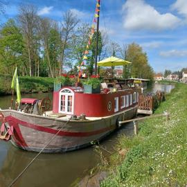 Sur la Somme à bord de la péniche Arche de Noé