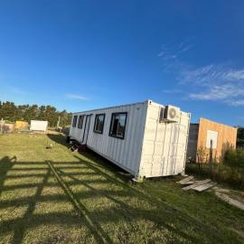 Vivienda contenedor en el balneario Buenos Aires, hotel in Balneario Buenos Aires