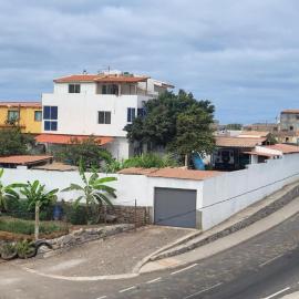 Hospedaria Santo António 2, hotel in Praia Baixo