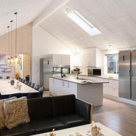 5 star holiday home in Væggerløse, hotel em Bøtø By