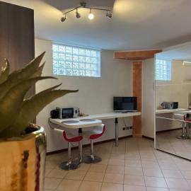 House mpx-day off appartamento a gallarate, hotel v destinaci Gallarate