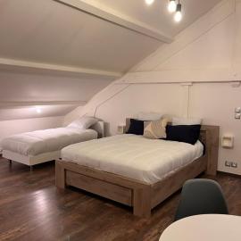 L'escale Aéro Lyon, hotel a Saint-Laurent-de-Mure