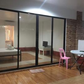Alona Chrisah Apartelle, hotelli Panglao Cityssä