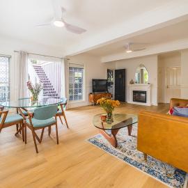 Stylish, Spacious Retreat with Plunge Pool - Casa Cranbrook