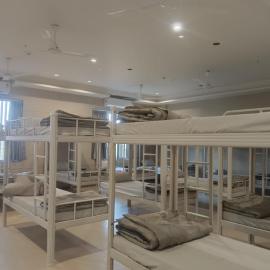 Sarju Palace Dormetry, ξενοδοχείο σε Valsad