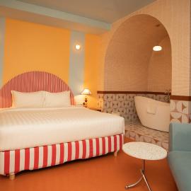 The Très Hotel