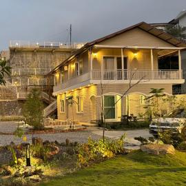 House on a Cliff, Renovated and Fresh, hotel in Dehradun