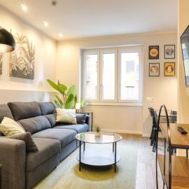 Darsena Contemporary Home - Spacious 2BR a few Steps from Centre