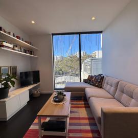 South Yarra Pad - Free Parking - Central Location