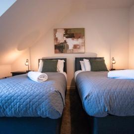 Spacious Luxurious Serviced Accommodation 2