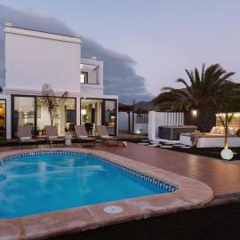 Villa Zendaya، فندق في يايثا