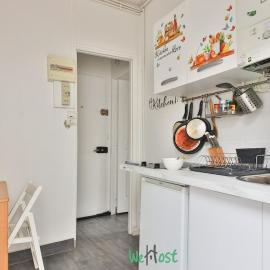 Petit cocon calme avec jardin, hotel in Bois-Colombes