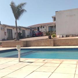 JandJ Guest House, hotel in Armburg