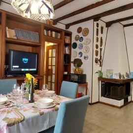 Casa fronte spiaggia con ascensore, hotel a Le Grazie