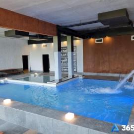 365PAM - Apartament nr 32 w Mielenku - BASEN KRYTY, ANIMACJE DLA DZIECI, JACUZZI, SAUNA,PLAC ZABAW W CENIE，米耶蘭柯的飯店