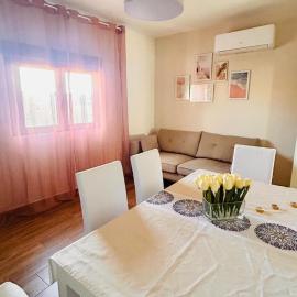 Apartamento La Hera، فندق في Belvis de Monroy