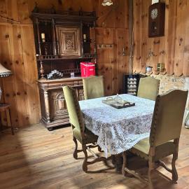 Le Saloon