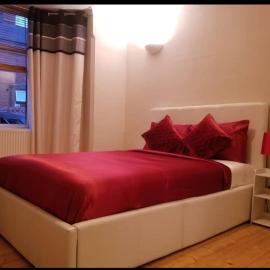 Central Reading Home, hotel a Tilehurst