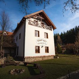 Starý Svět, hotel i Votice