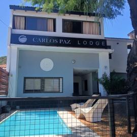 Carlos Paz Hostel Lodge, hotel di Villa Carlos Paz