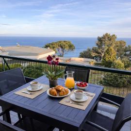 Bergeggi Sea View Apartment - Torre del Mare、ベルジェッジのホテル