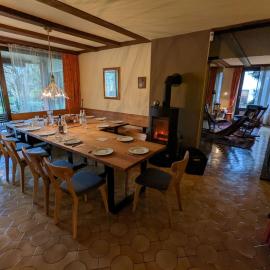 Holiday Home Auszeitoase Freystadt - Park- Billard- Sauna- Kamin- E-Bikes- - ideal für große by Interhome, khách sạn ở Freystadt