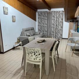 Casa vacanza Maurizia, hotel u gradu Batipalja