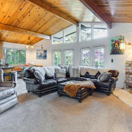 Enchanted Woodland Cabin Near Yosemite w/ Fire Pit