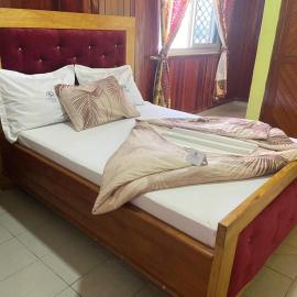 Le printemps Hotel, hotel en Duala
