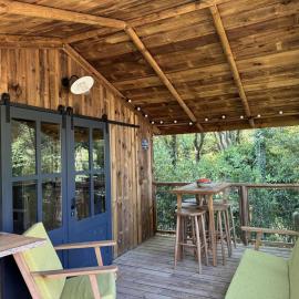 Le petit kck - l'agapanthe, Hotel in Clermont-lʼHérault