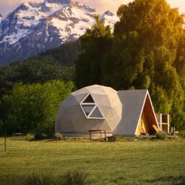 Nomade Patagonia Glamping & Domos, hotel u gradu Trevelín