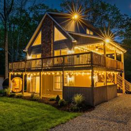 5BR Poconos Chalet Hot Tub, Sauna, Game Room