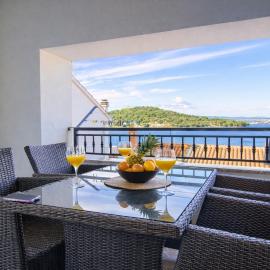 Vila RoSa a house next to the sea!, hotel a Kali