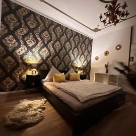 Ideal for 7 with Kitchen near Danube