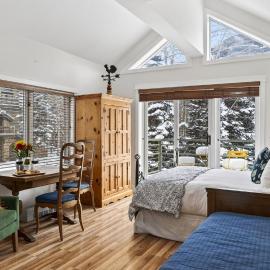 Blue Mesa Lodge 33C by AvantStay, hotel i Telluride